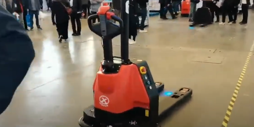 Automated guided vehicles - pallet truck